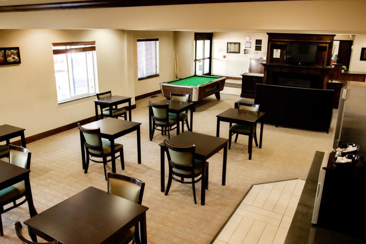 Black Gold Suites Stanley Luaran gambar