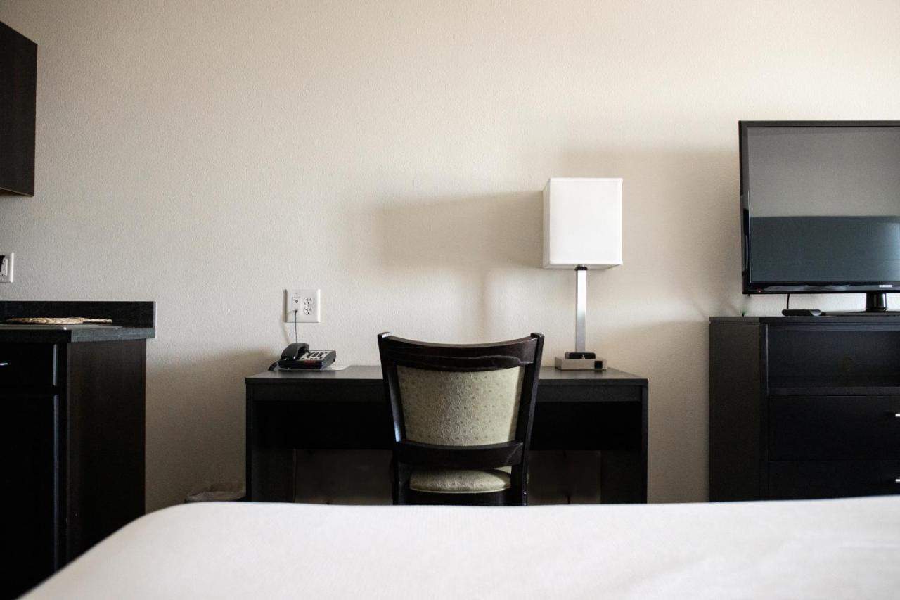 Black Gold Suites Stanley Luaran gambar